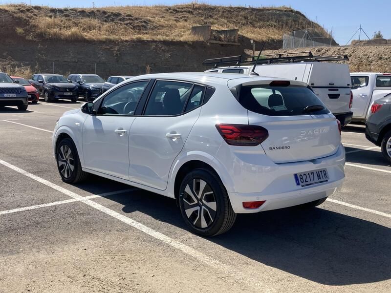 Dacia Sandero • 2024 • 15,000 km 3