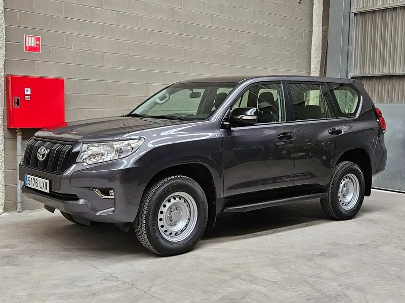 Toyota Land Cruiser • 2022 • 17,000 km 2
