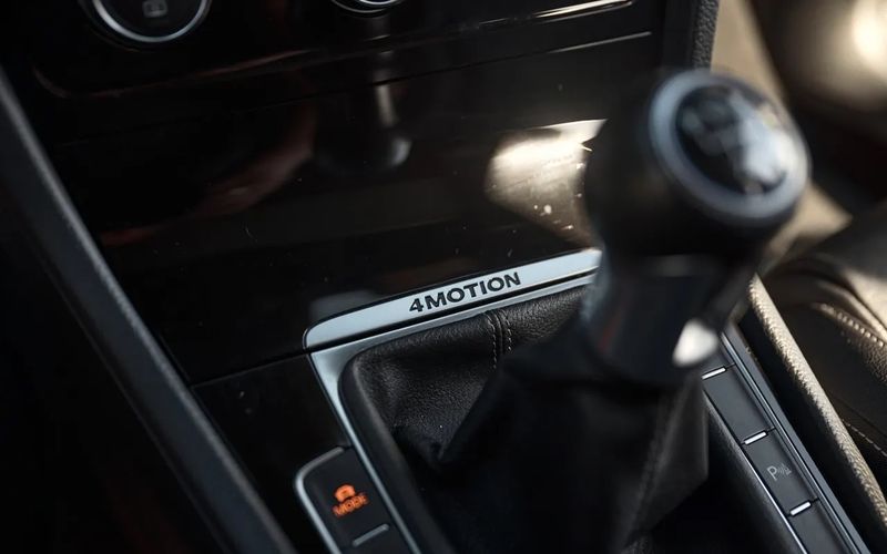 Volkswagen Golf R • 2015 • 187,000 km 12