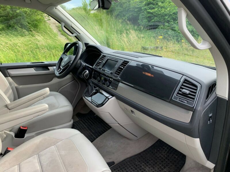 Volkswagen California • 2016 • 54,000 km 8