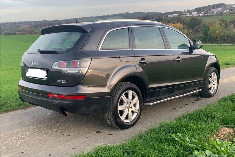 Audi Q7 • 2008 • 282,141 km 1