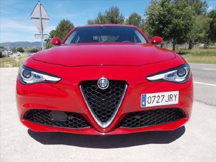Alfa Romeo Giulia • 2016 • 119,850 km 7