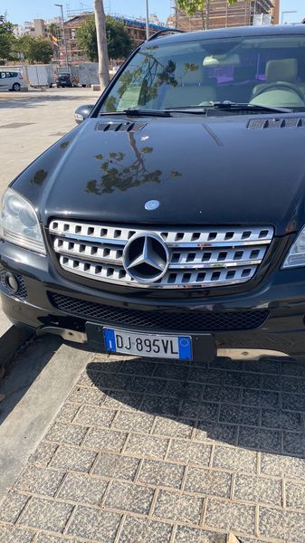 Mercedes-Benz M-Class • 2012 • 211,000 km 2