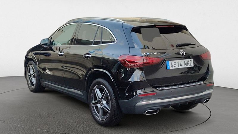 Mercedes-Benz GLA • 2023 • 19,580 km 5