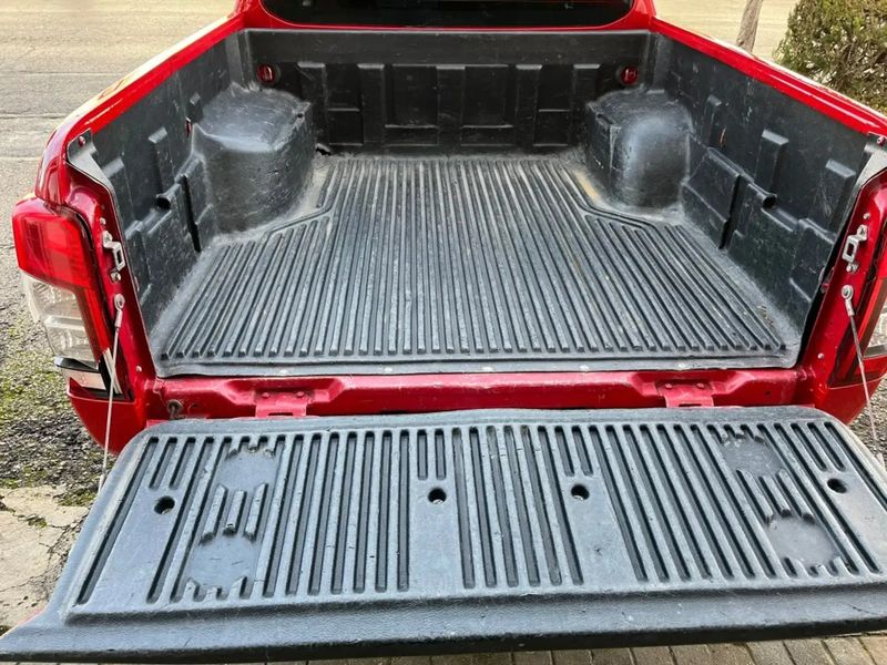 Mitsubishi L200 Pick up • 2020 • 150,711 km 8