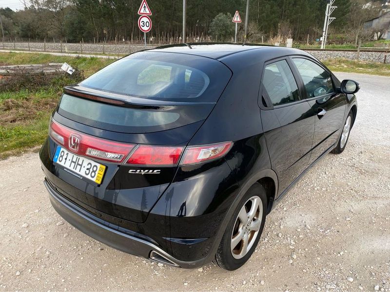 Honda Civic Coupé • 2009 • 278,000 km 7