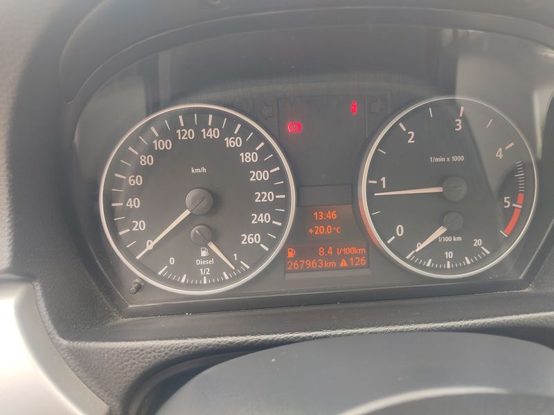 BMW 3 Series • 2005 • 267,000 km 8