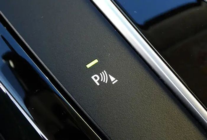 BMW 5 Series • 2020 • 51,000 km 17