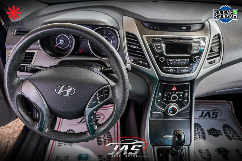 Hyundai Elantra • 2015 • 147 km 5