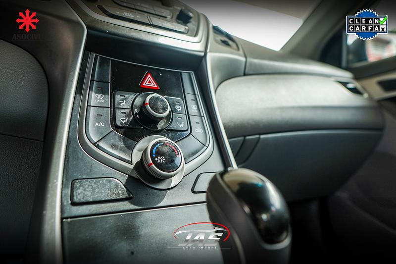 Hyundai Elantra • 2015 • 147 km 13