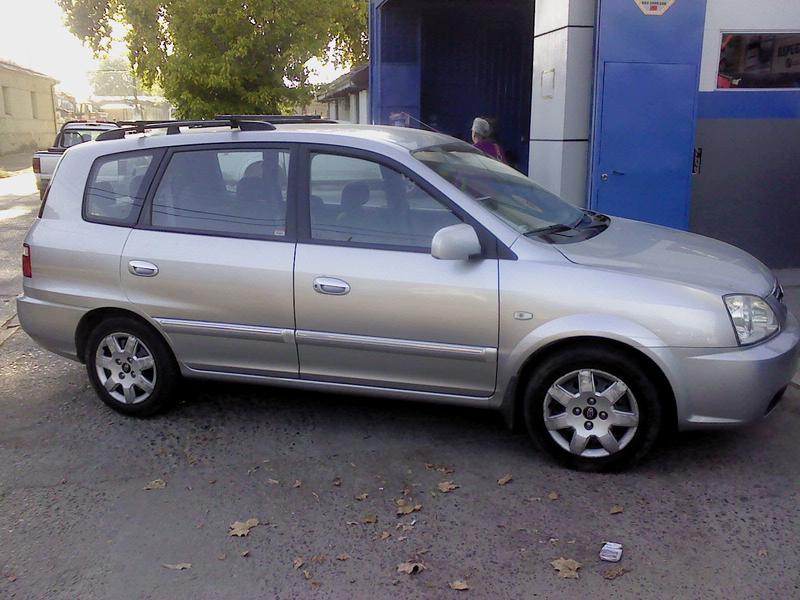 Kia Carens • 2003 • 270,000 km 4