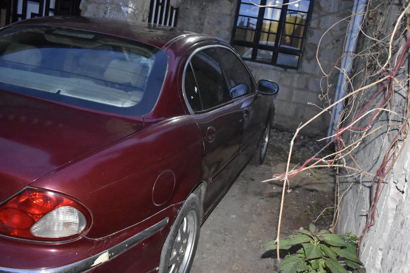 Jaguar X-Type • 2004 • 32,500 km 5