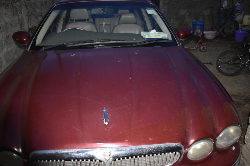 Jaguar X-Type • 2004 • 32,500 km 7