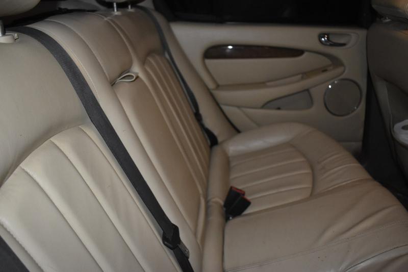 Jaguar X-Type • 2004 • 32,500 km 6