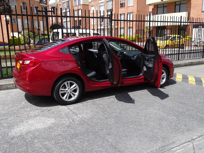 Chevrolet Cruze • 2017 • 25,000 km 2