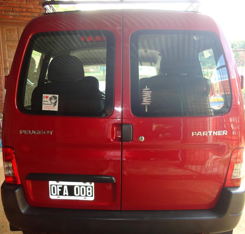 Peugeot  • 2014 • 114,800 km 6