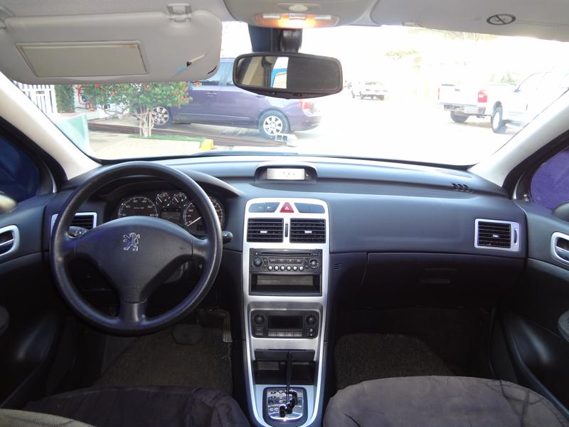 Peugeot 307 • 2008 • 83,000 km 4