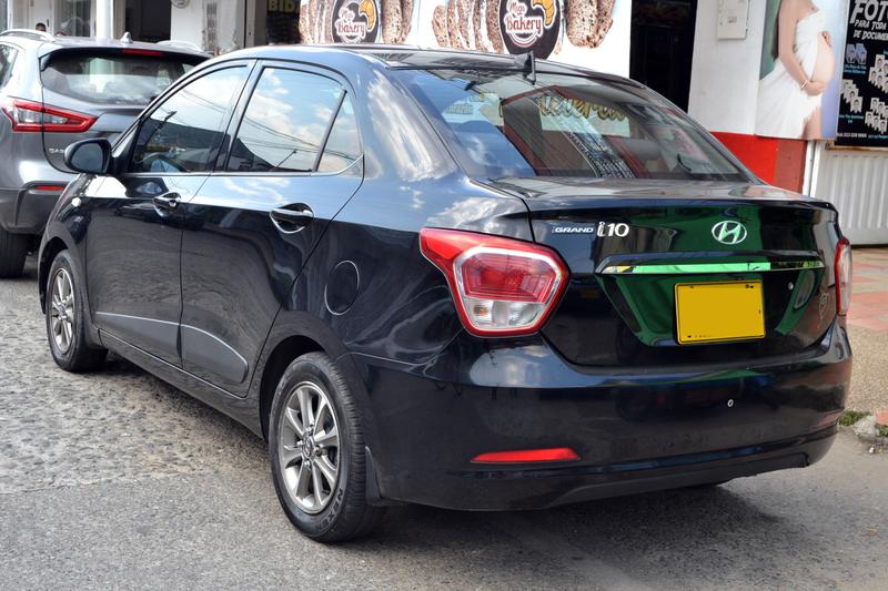 Hyundai i10 • 2015 • 57,000 km 4