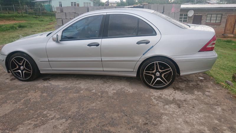 Mercedes-Benz C • 2004 • 397,239 km 1