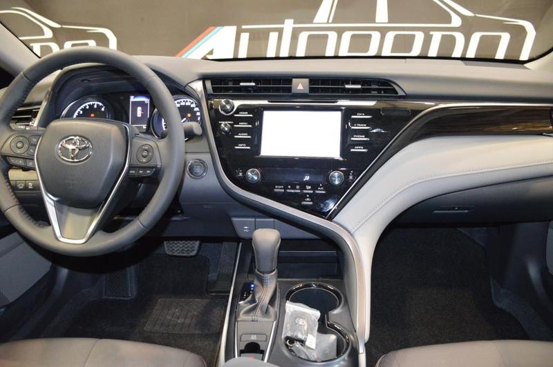 Toyota Camry • 2020 • 36,000 km 4