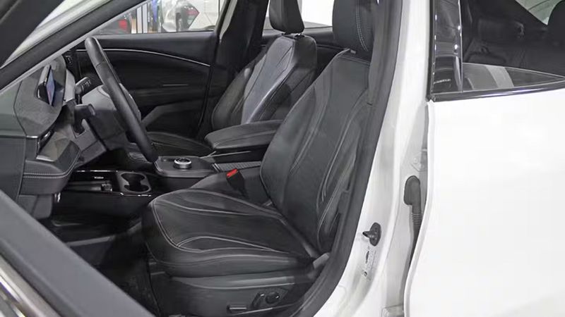 Ford Mustang Mach-E • 2023 • 18,873 km 12