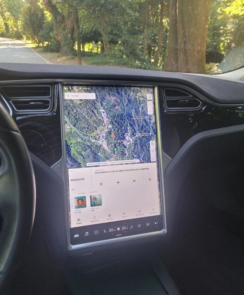 Tesla Model S • 2016 • 149,000 km 6