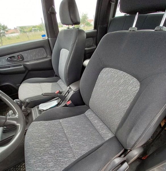 Mitsubishi L200 • 1999 • 200,000 km 4