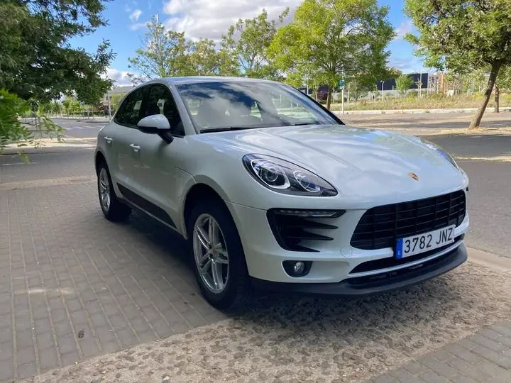 Porsche Macan • 2016 • 65,360 km 3