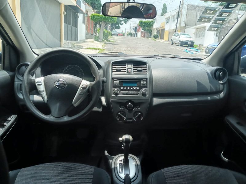 Nissan Versa sense • 2017 • 85,000 km 3