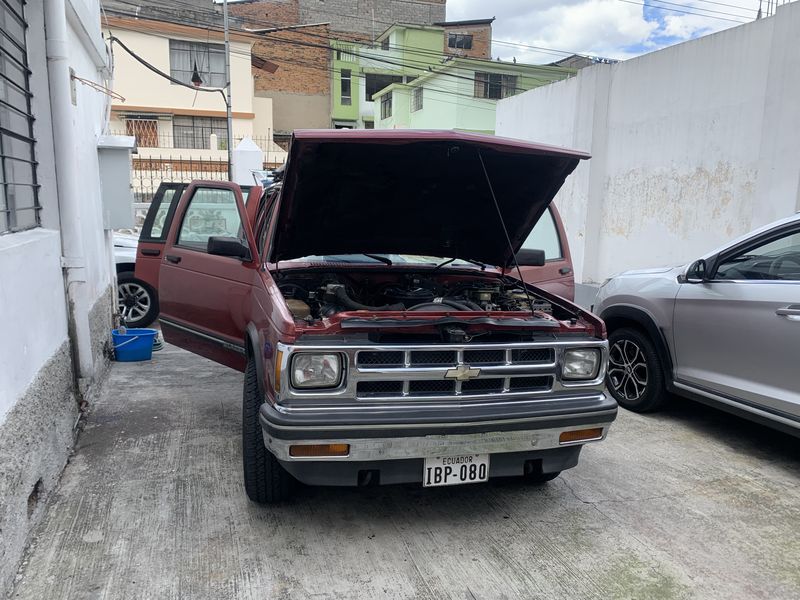 Chevrolet S-10 • 1994 • 215,000 km 2
