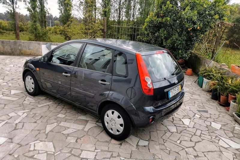 Ford Fiesta • 2007 • 200,000 km 2