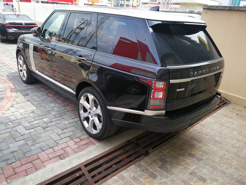 Land Rover Range Rover • 2018 • 36 km 2
