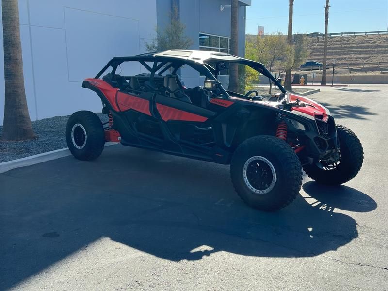 Maverick 2022 2023 2024- Can-Am Mavericks X3 Max-Turbo R  • 2022 • 9,020 km 1