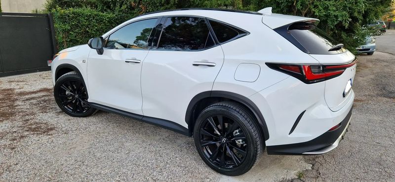 Lexus NX • 2022 • 30,000 km 9