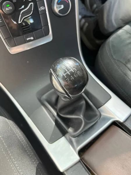 Volvo XC60 • 2011 • 215,000 km 3