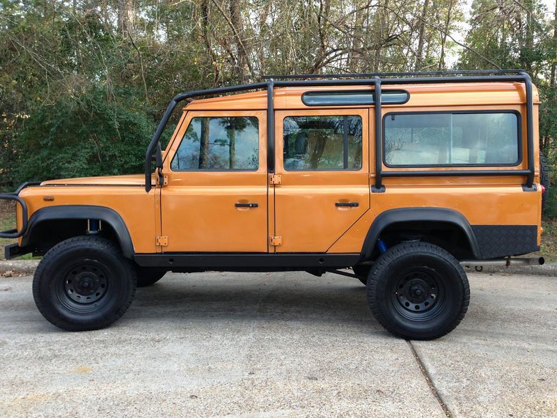 Land Rover Defender • 1985 • 71,090 km 4