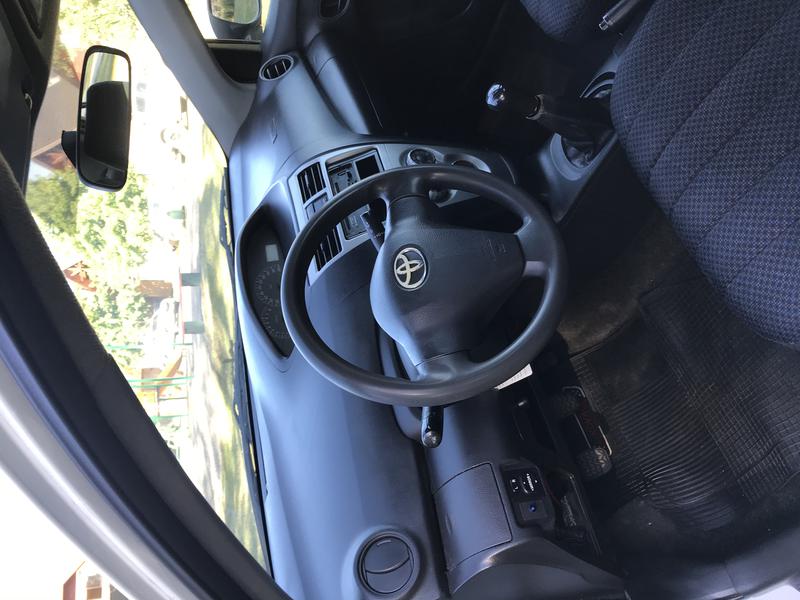 Toyota Yaris • 2013 • 200,000 km 6