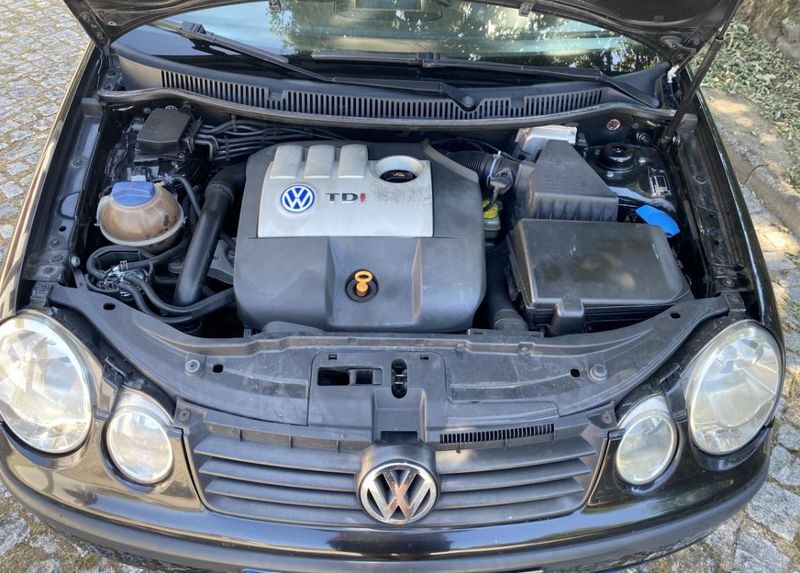 Volkswagen Polo • 2003 • 271,750 km 2