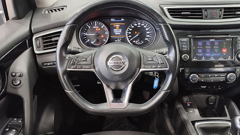 Nissan Qashqai • 2020 • 93,156 km 18