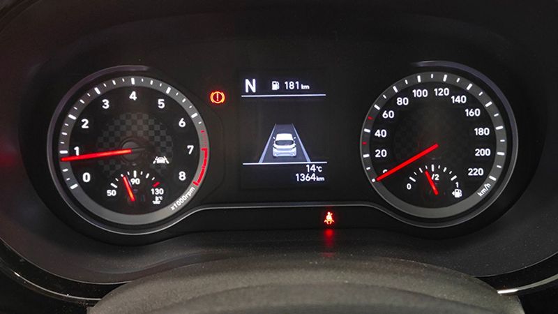 Hyundai i10 • 2023 • 25,432 km 13