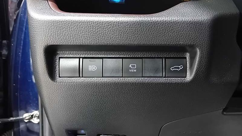 Toyota RAV4 Hybrid • 2020 • 10,501 km 31