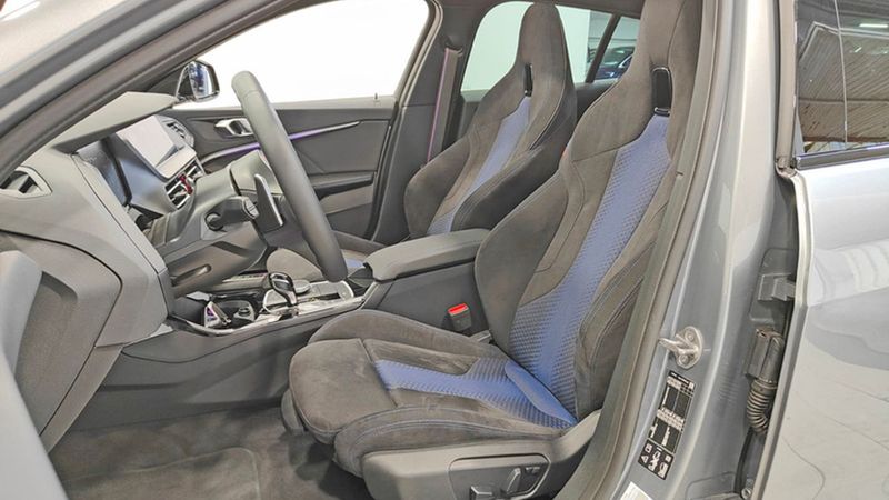 BMW 1 Series • 2024 • 3,264 km 15