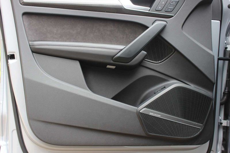 Audi SQ5 • 2017 • 145,000 km 3