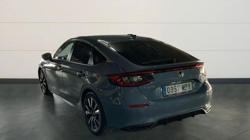 Honda Civic • 2024 • 1,400 km 8
