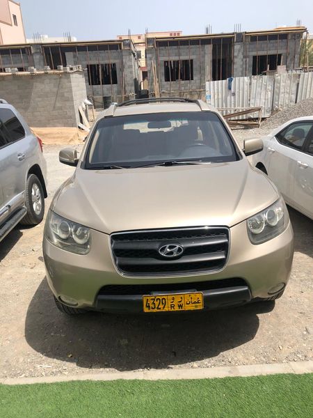 Hyundai Santa Fe • 2009 • 374,300 km 1