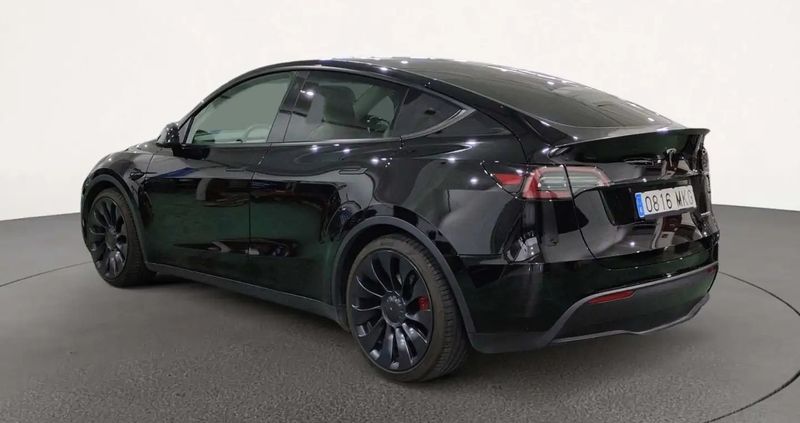 Tesla Model Y • 2023 • 39,514 km 8