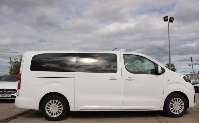 Toyota Verso • 2020 • 158,000 km 14