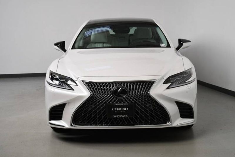 Lexus LS • 2020 • 4,258 km 2