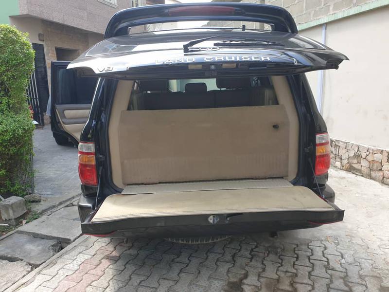 Toyota Land Cruiser • 2008 • 83,563 km 7