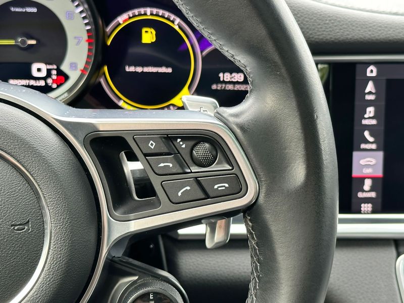 Porsche Panamera • 2018 • 221,000 km 8